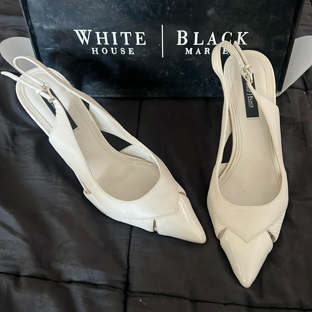 White House Shoes used like two times is in good condition